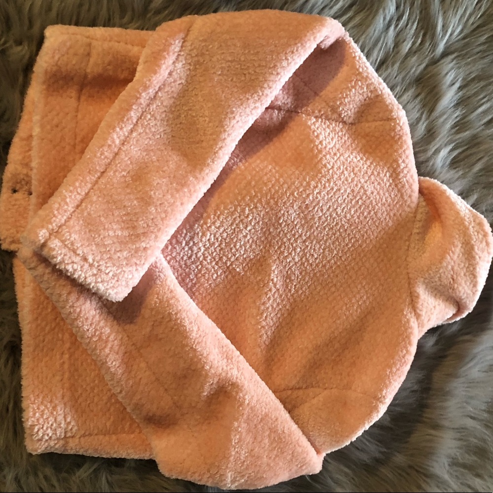 ๐SOLD!! NWOT Faux Fur coat (pink)๐๐๐ - Picture 6 of 7